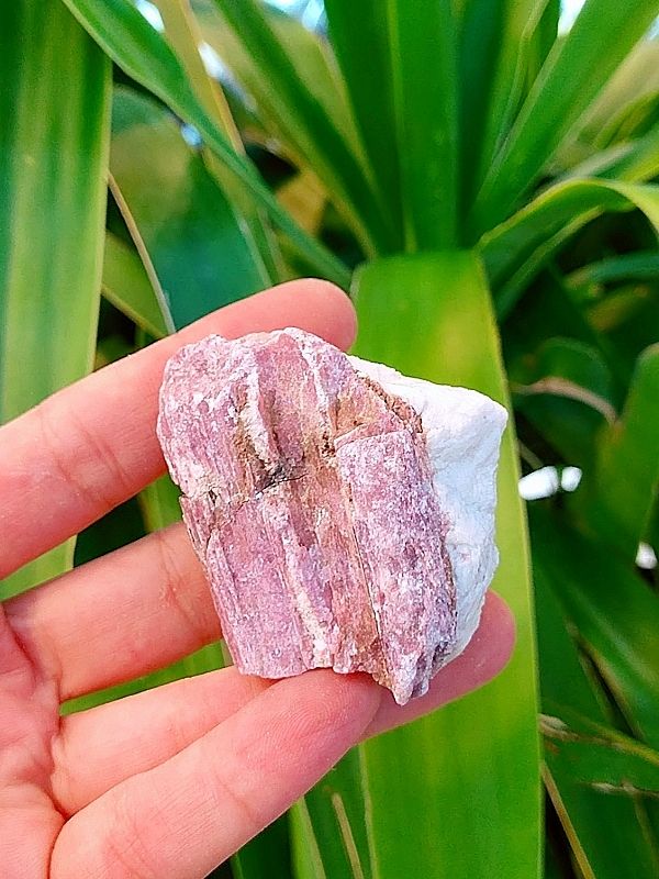 Pembe Turmalin Doğaltaş Kütle Mineral