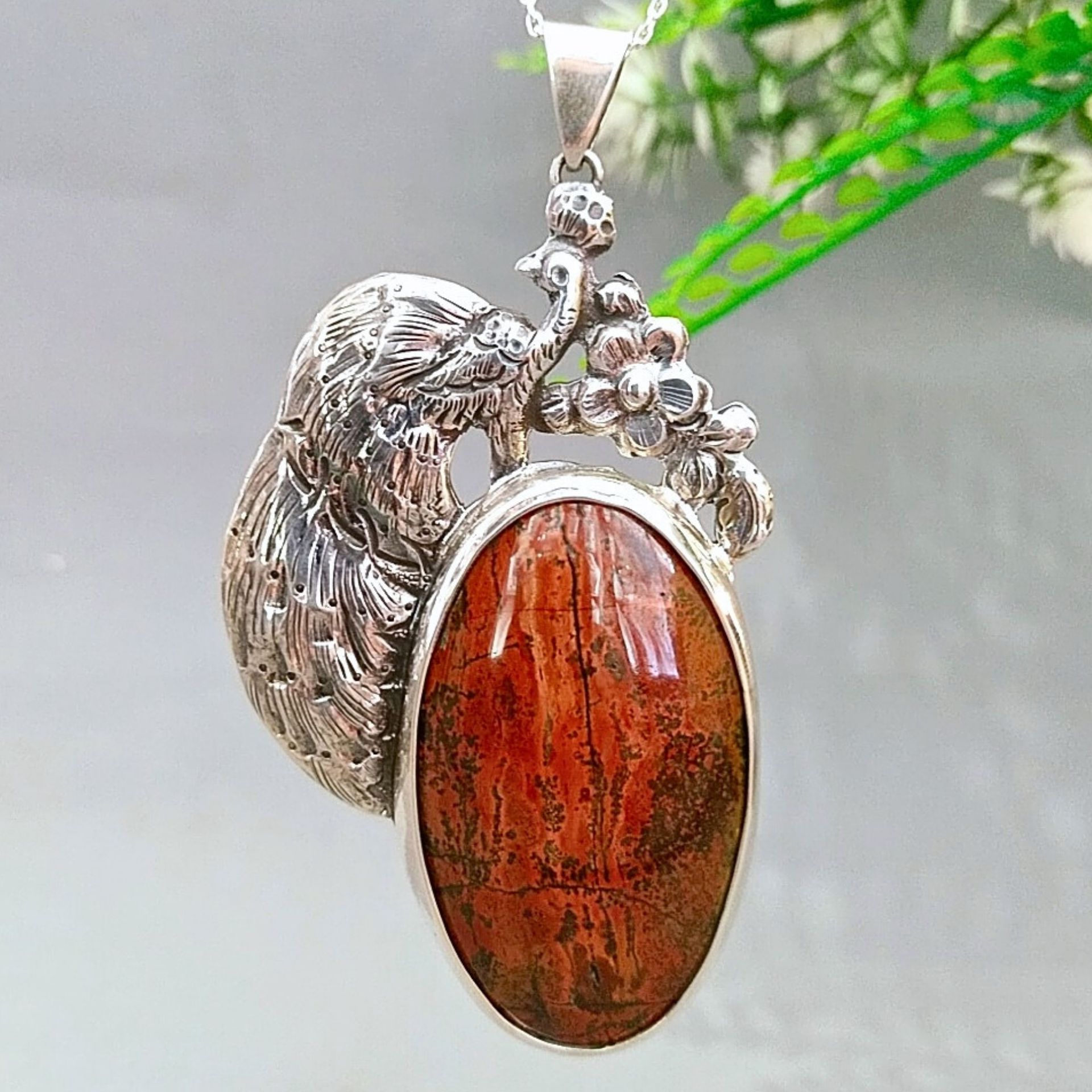 ağaç opal özel tasarım doğal taş kolye