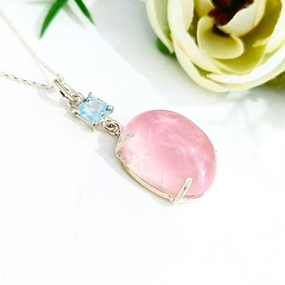 pembe kuvars ve blue topaz doğal taş kolye